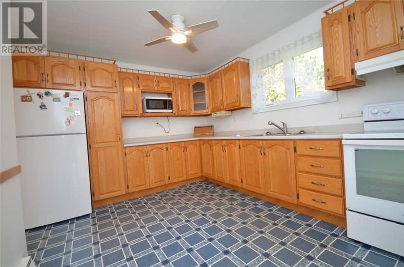 33 Ledrew's Road, Conception Bay South, photo 4