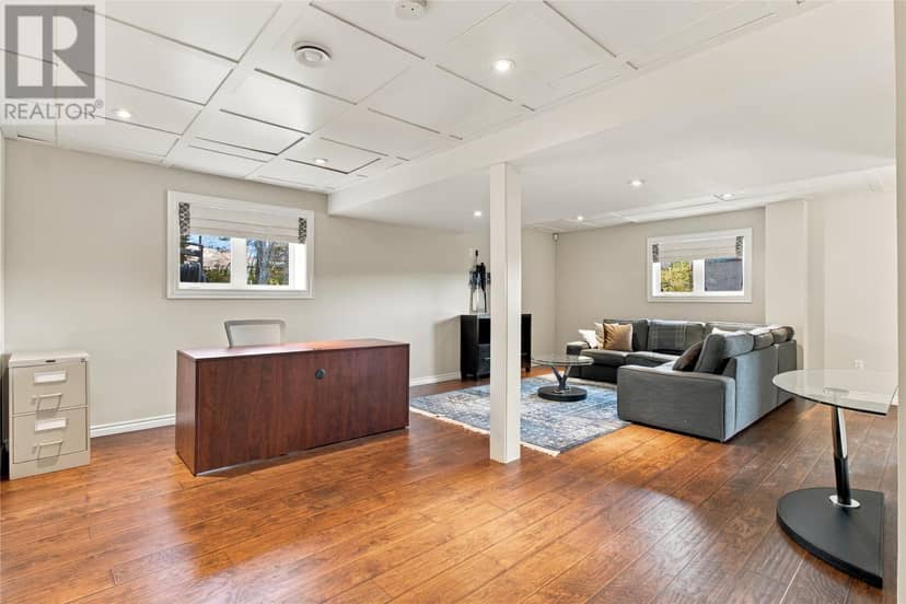 13 Cordelia Crescent — photo 33 of 40