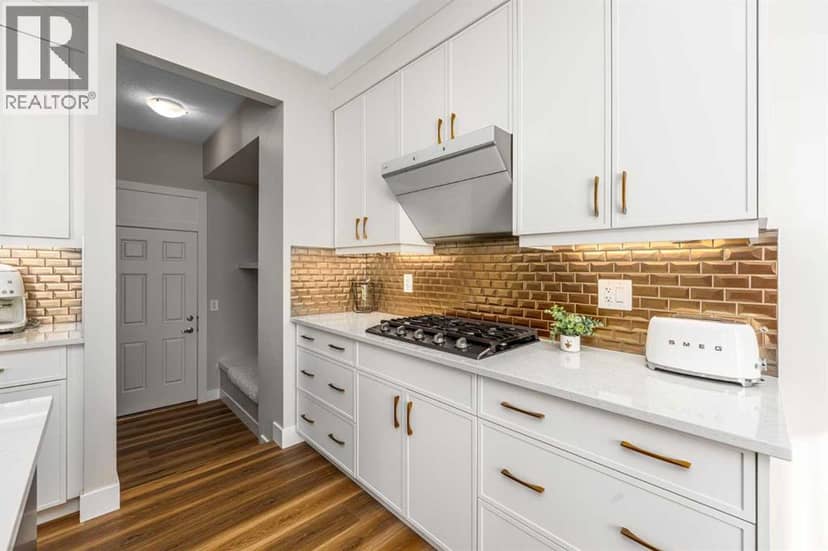 20 Carringham Heights NW — photo 15 of 35