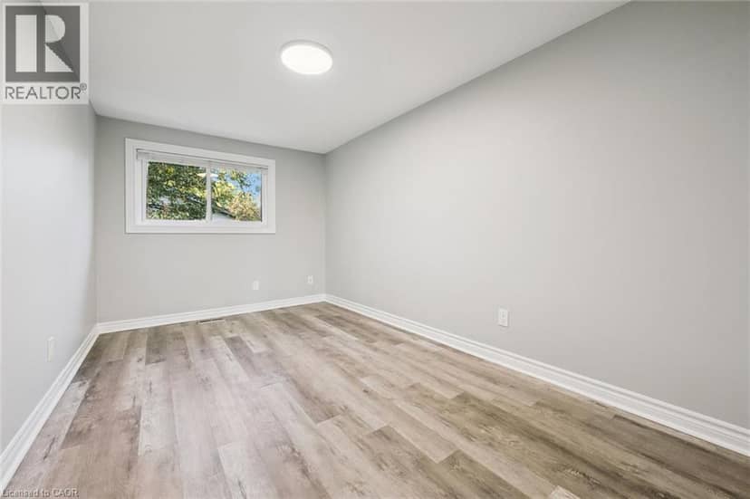 46 CEDARWOODS Crescent Unit# 20 — photo 20 of 38