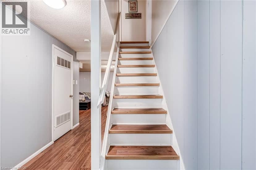 2713 ANDORRA Circle — photo 34 of 40
