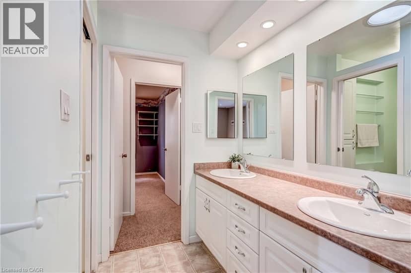 2713 ANDORRA Circle — photo 32 of 40
