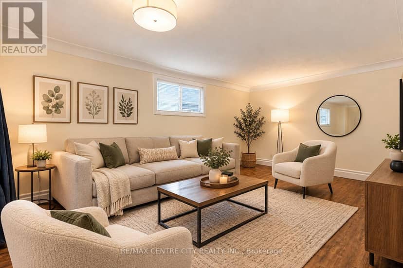 794 Strand Street, London East, photo 4