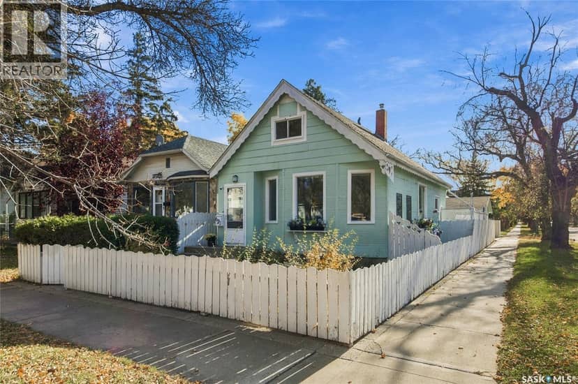 621 31st STREET W, Saskatoon, photo 2