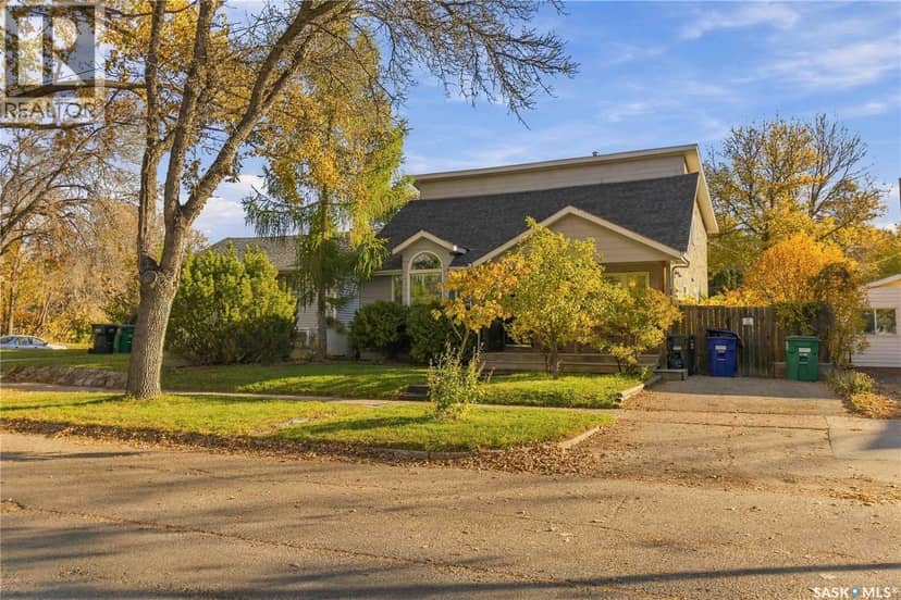 826 I Avenue N, Saskatoon, photo 2