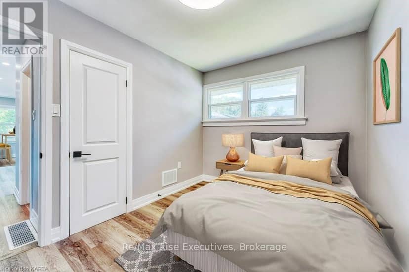 1640 Mary Street — photo 15 of 35
