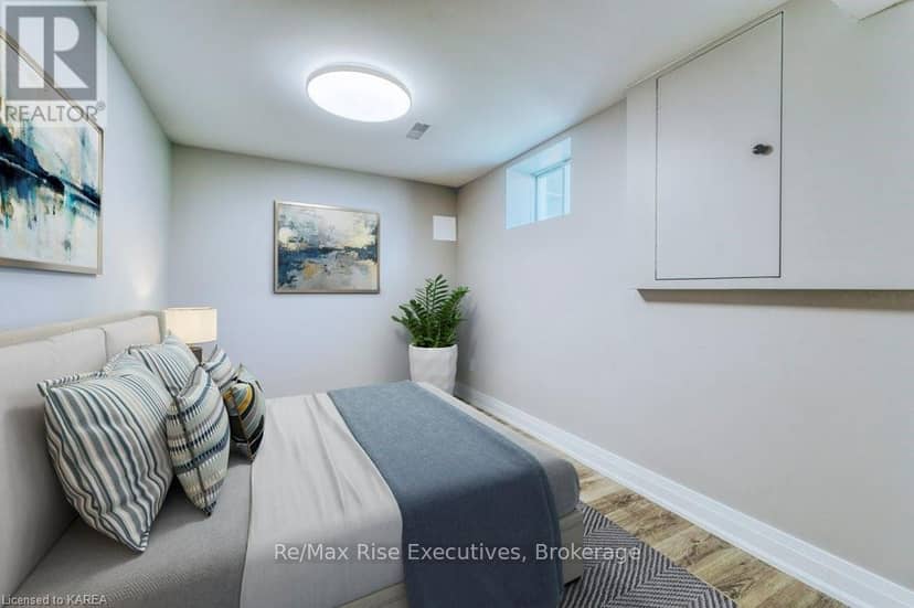 1640 Mary Street — photo 24 of 35