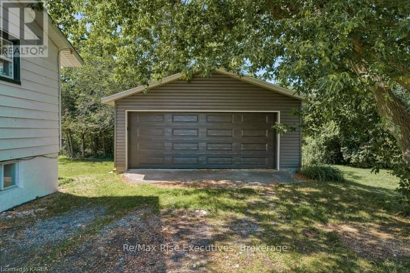 1640 Mary Street — photo 26 of 35