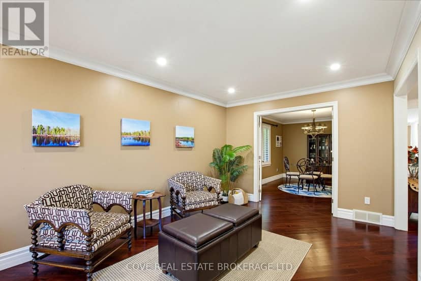 91 Sunnyside Drive, London North, photo 7