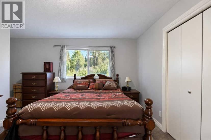 1321 22 Avenue — photo 11 of 40
