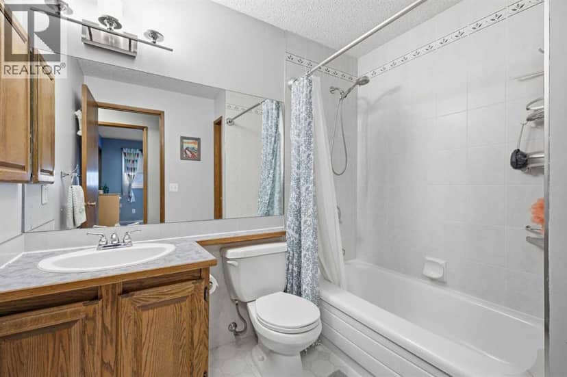 5 Glenwood Crescent — photo 24 of 40