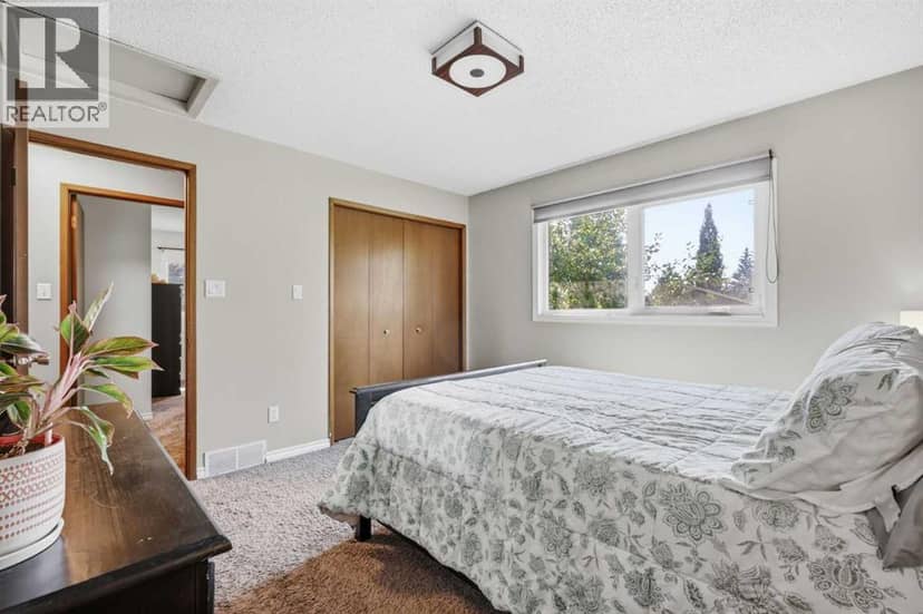 5 Glenwood Crescent — photo 17 of 40