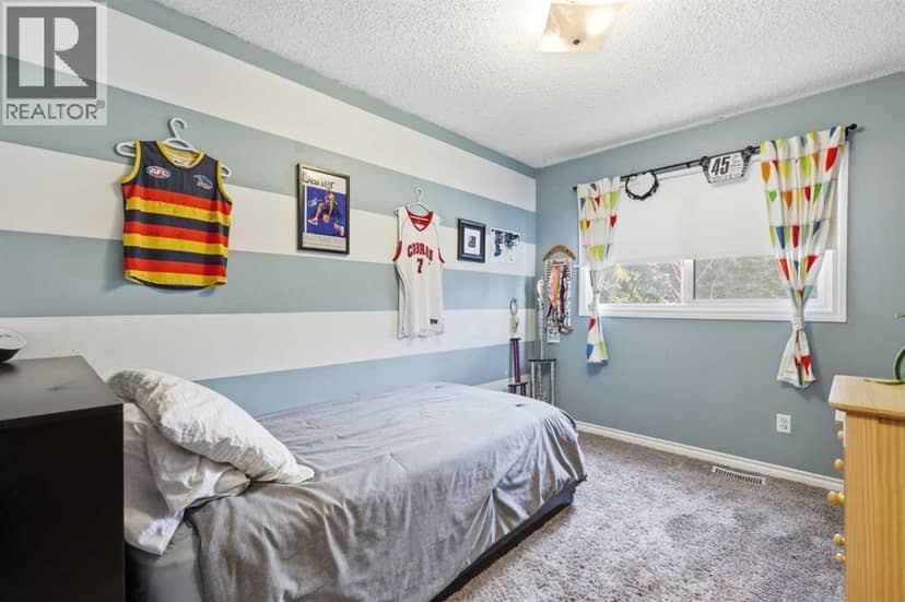 5 Glenwood Crescent — photo 23 of 40