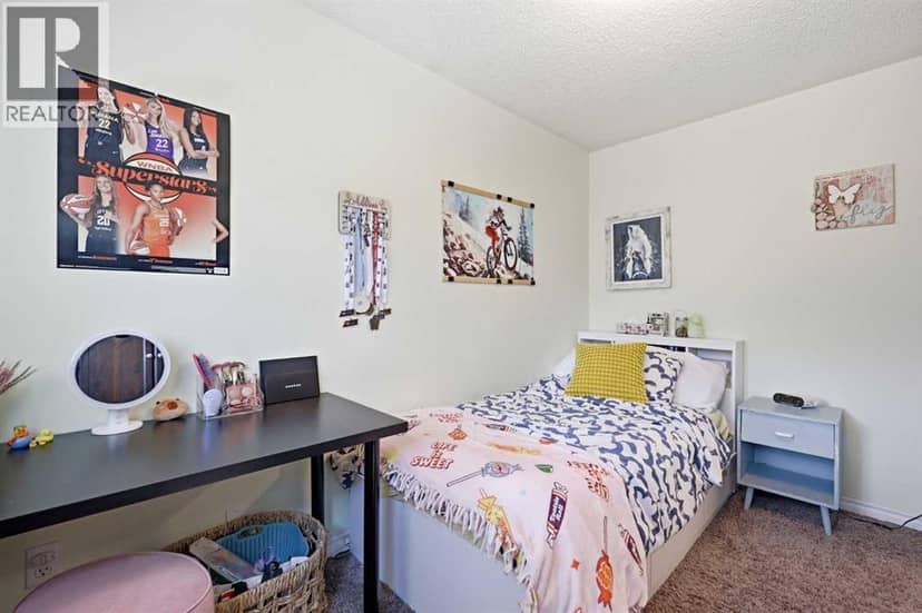 5 Glenwood Crescent — photo 21 of 40
