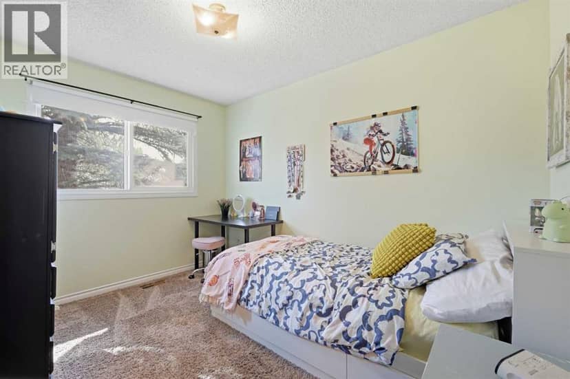 5 Glenwood Crescent — photo 20 of 40