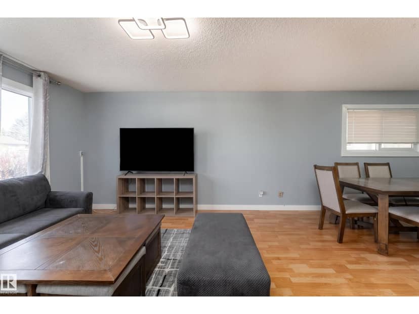 4535 30 AV NW, Edmonton, photo 4