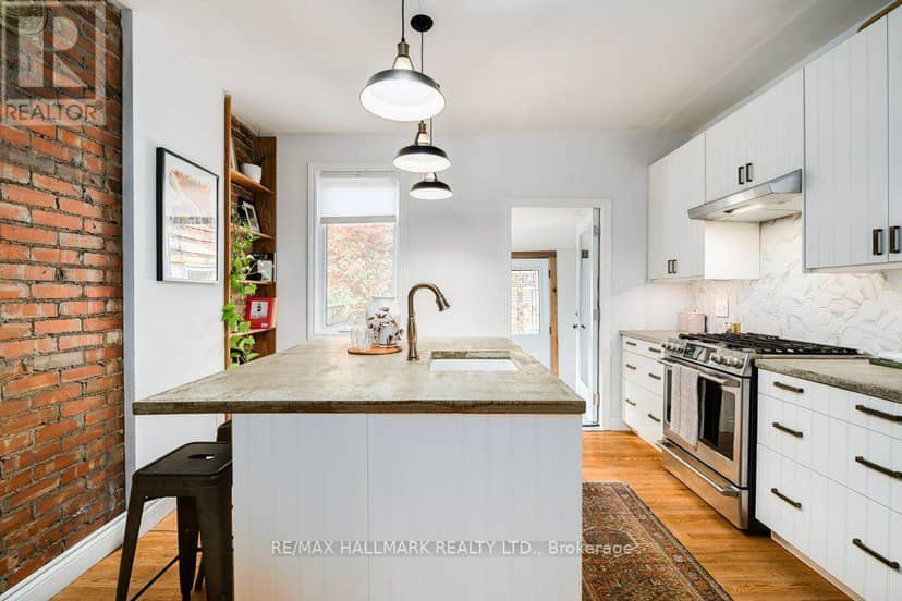 502 Lansdowne Avenue — photo 9 of 33