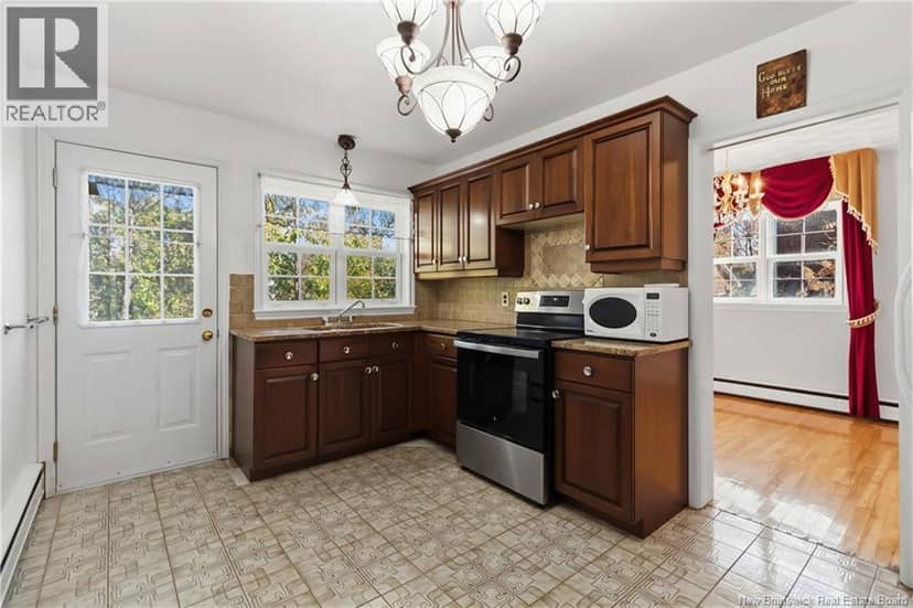 53 MacBeath Avenue — photo 12 of 40