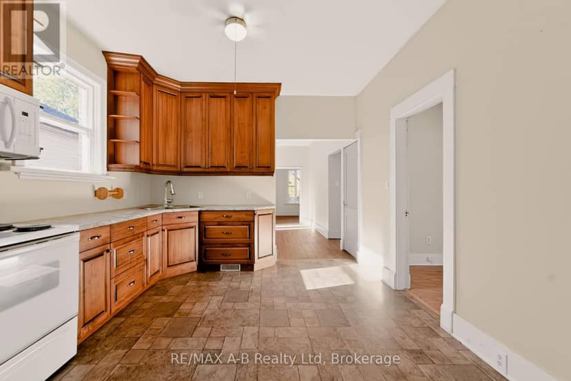 176 Sterling Street — photo 13 of 32