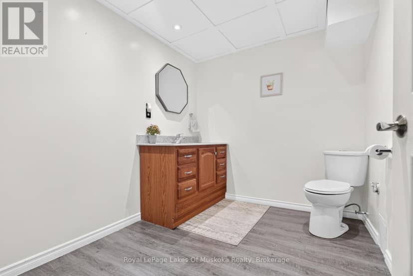 9 Shaw Crescent — photo 28 of 40