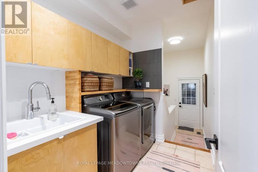 26 Emperor Drive — photo 15 of 40