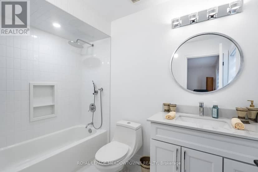 26 Emperor Drive — photo 21 of 40