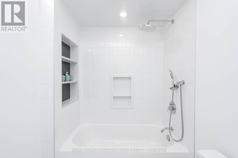 26 Emperor Drive — photo 22 of 40