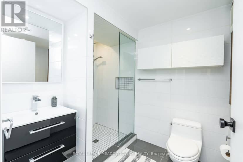 26 Emperor Drive — photo 31 of 40
