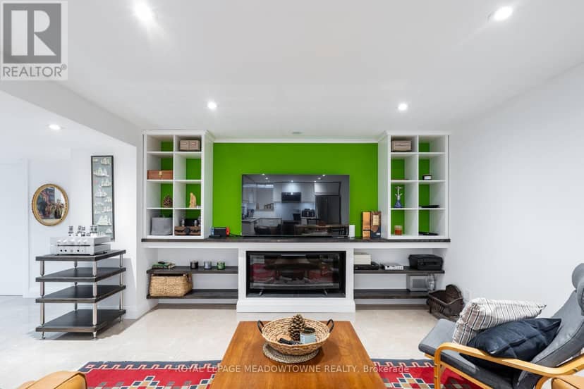 26 Emperor Drive — photo 40 of 40