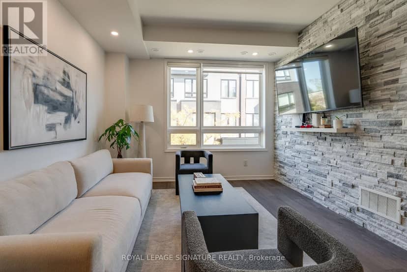 304 - 1150 Briar Hill Avenue, Toronto, photo 3