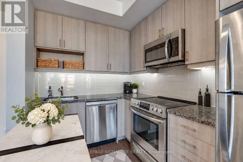 304 - 1150 Briar Hill Avenue, Toronto, photo 7