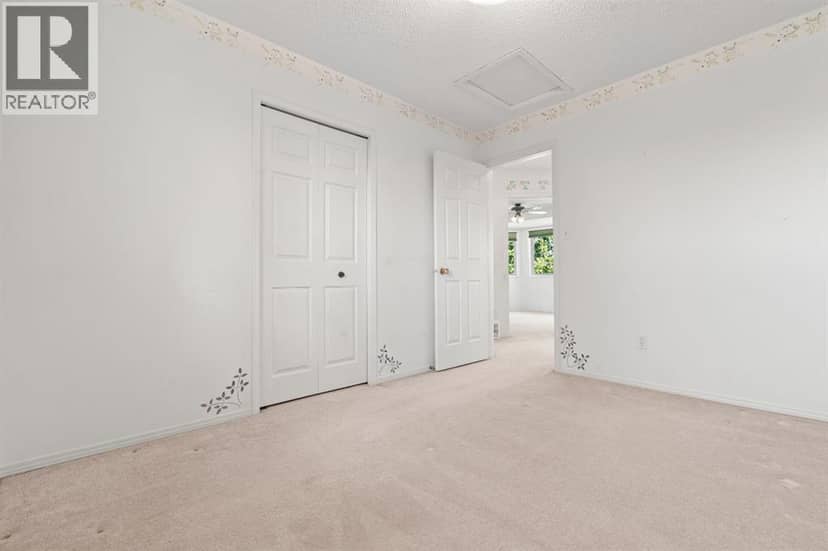 26, 3311 58 Street NW — photo 16 of 20
