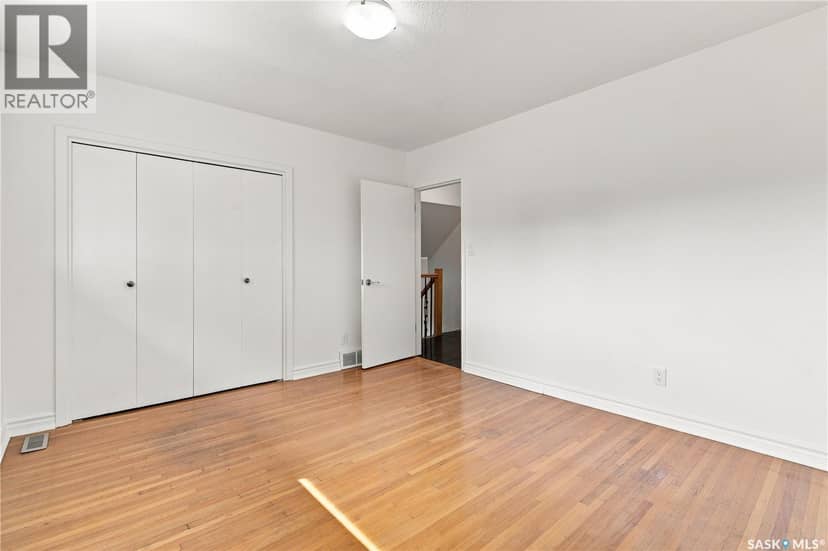 4059 Elphinstone STREET — photo 23 of 40