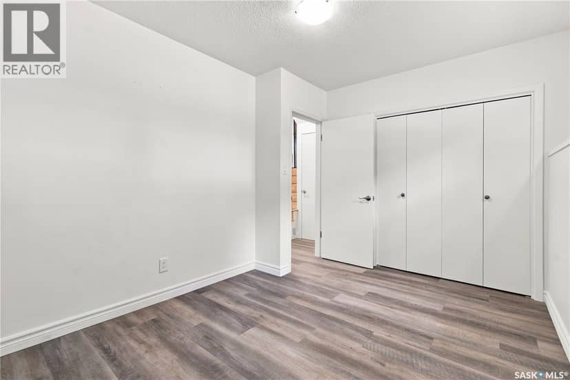4059 Elphinstone STREET — photo 27 of 40