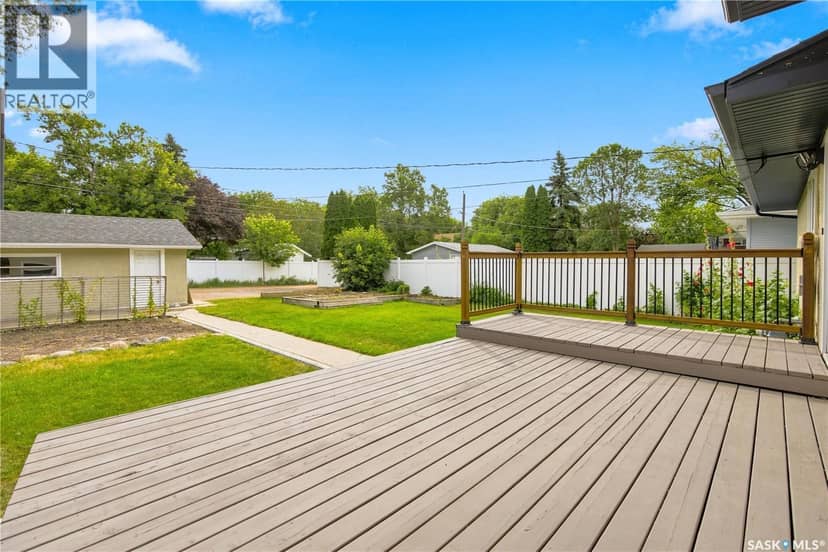 4059 Elphinstone STREET — photo 38 of 40