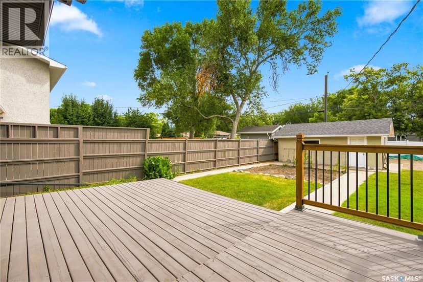 4059 Elphinstone STREET — photo 37 of 40