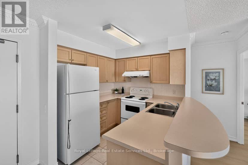 1002 - 9015 Leslie Street, Richmond Hill, photo 7