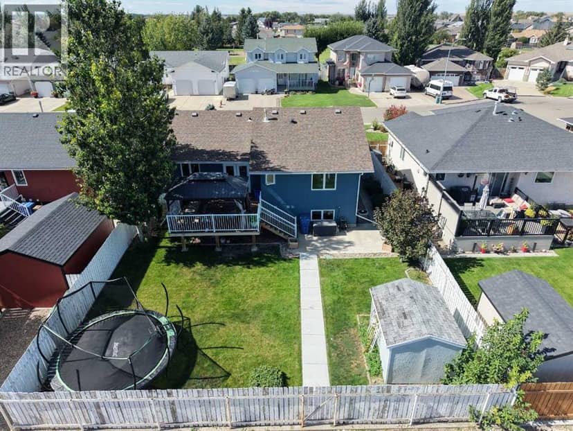 6019 Park Place, Taber, photo 2