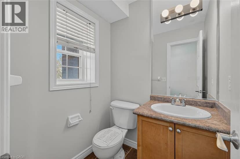 19 SINCLAIR Street — photo 14 of 36