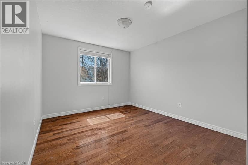 19 SINCLAIR Street — photo 20 of 36