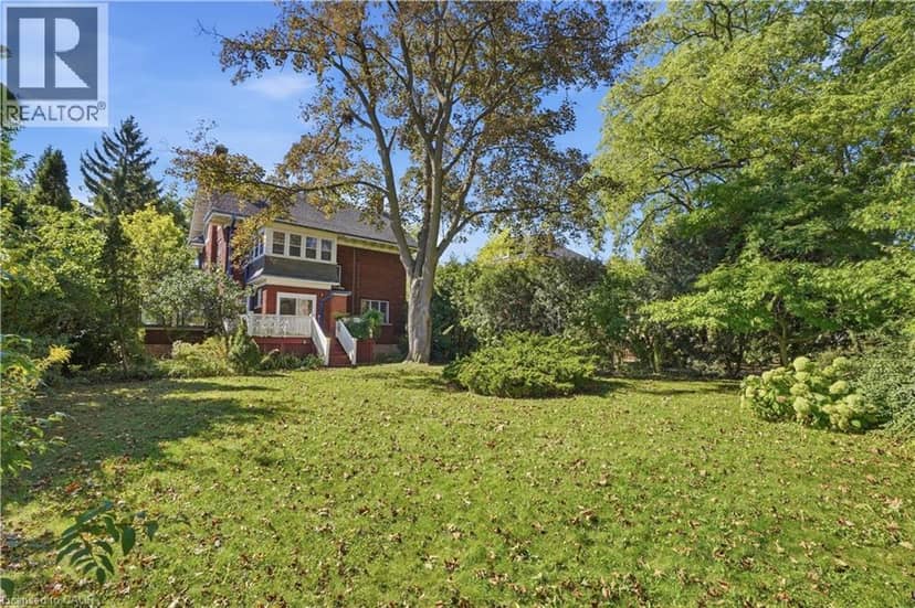 32 WENTWORTH Avenue — photo 36 of 40