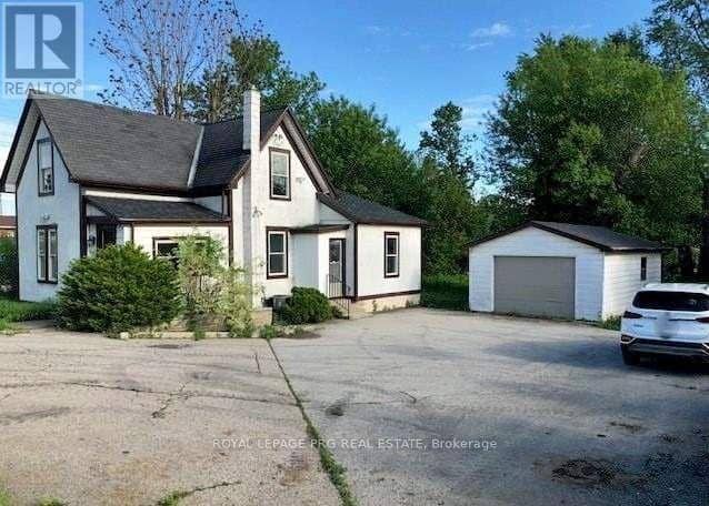 993 Hamilton Road, London East, photo 2