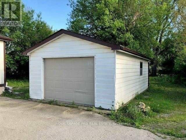 993 Hamilton Road, London East, photo 5