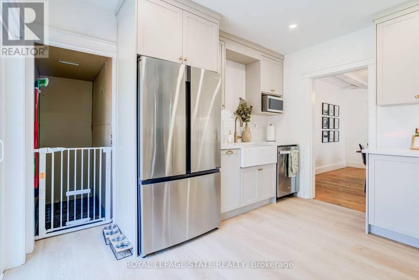 175 Rosslyn Avenue S — photo 18 of 40