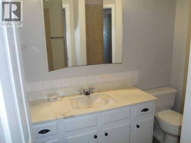 39 Meadowlark Boulevard N — photo 13 of 29
