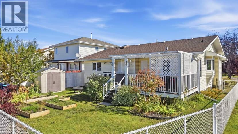 2 Densmore Crescent — photo 33 of 40