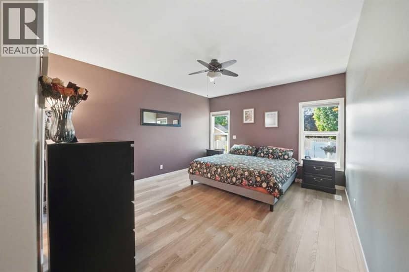 8 Drever Close — photo 13 of 38