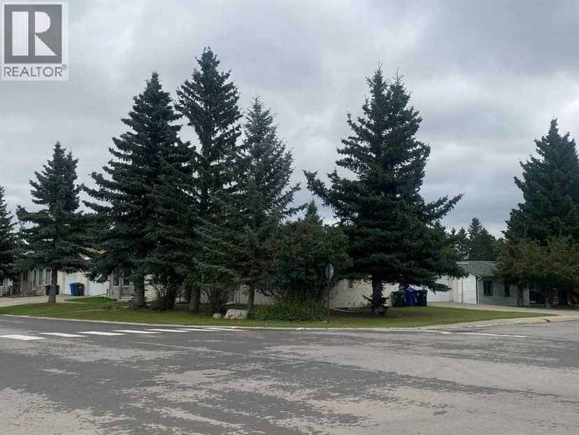 415 1 Avenue NW, Sundre, photo 2