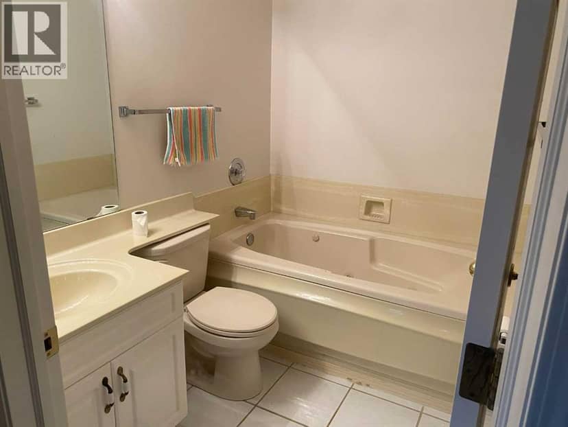415 1 Avenue NW — photo 21 of 40