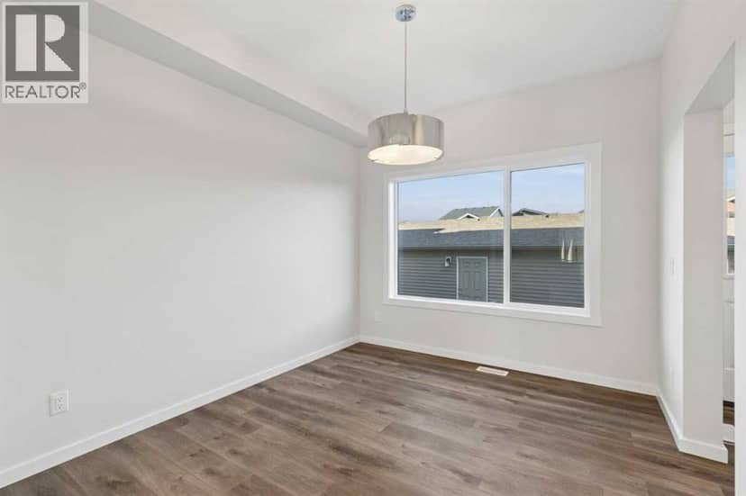 210 Heartwood Parade SE — photo 13 of 31